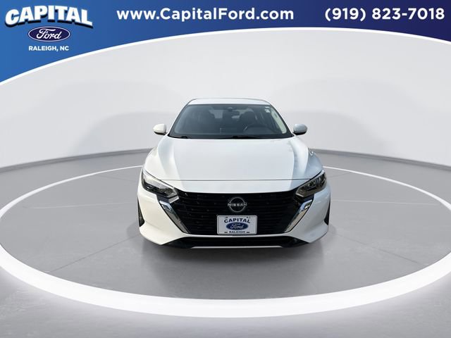 Used 2025 Nissan Sentra SV FWD image 3
