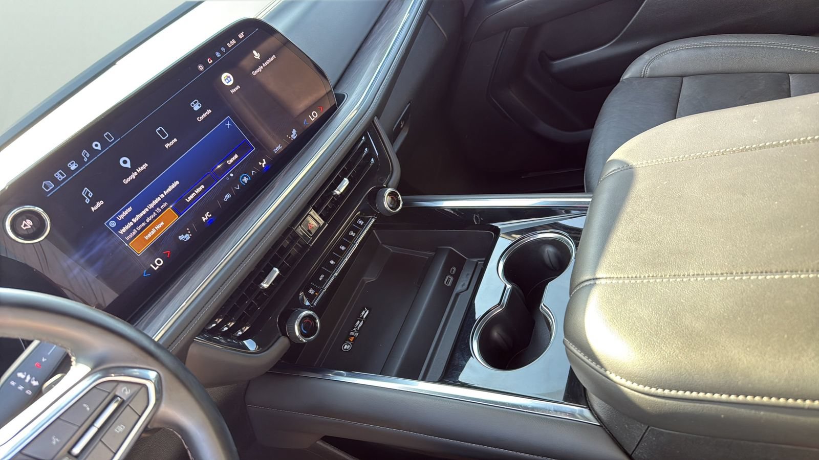 Used 2025 Chevrolet Tahoe LT RWD image 18