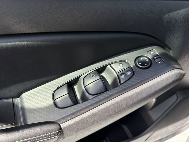 Used 2024 Nissan Altima 2.5 SV image 21