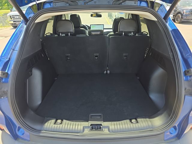 Certified 2023 Ford Escape Platinum w/ Class II Trailer Tow Package AWD/4WD image 8