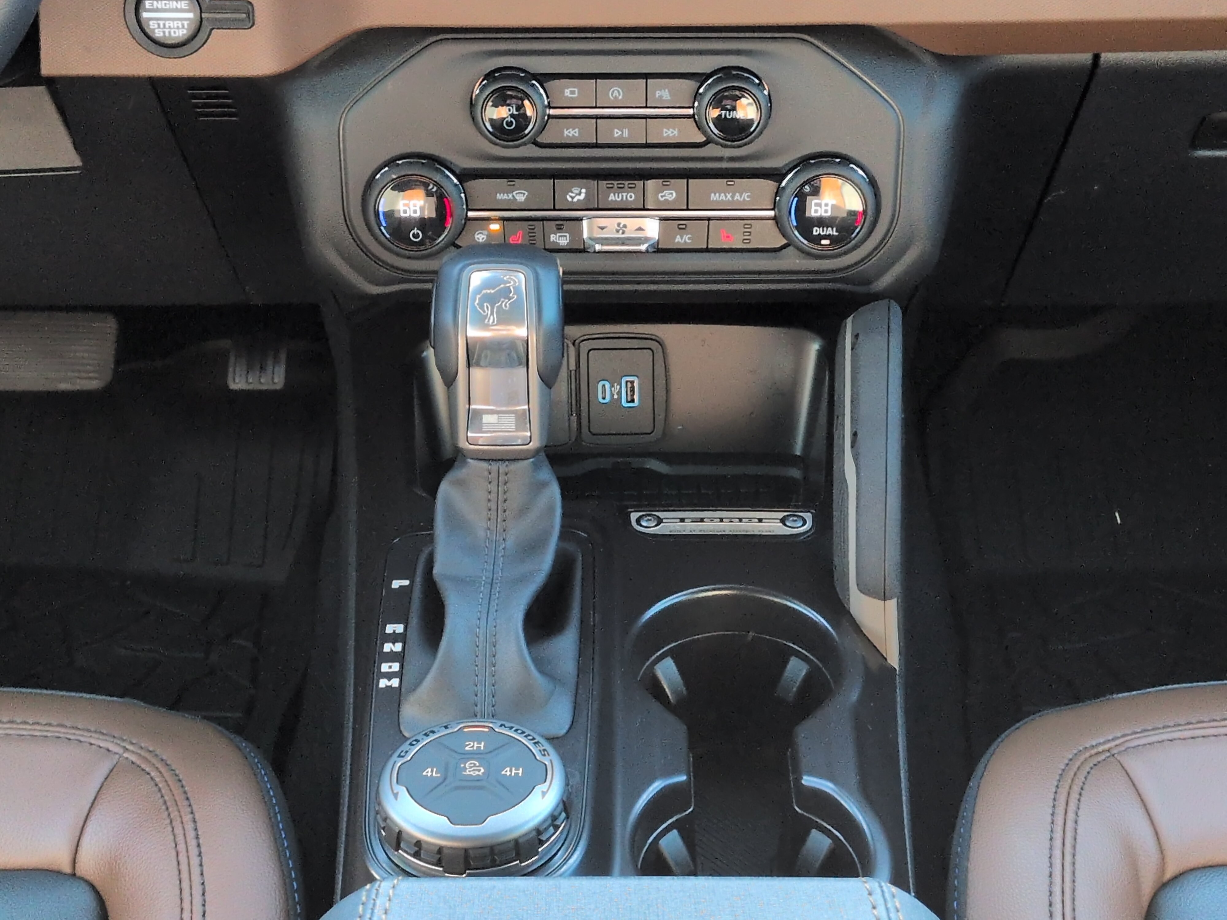 Certified 2024 Ford Bronco Outer Banks AWD/4WD image 17