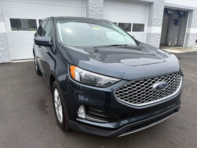 Certified 2023 Ford Edge SEL w/ Convenience Package AWD/4WD image 7