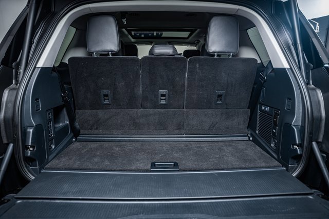 Certified 2025 Ford Expedition Active image 9