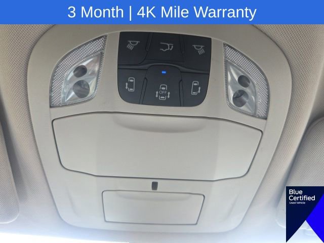 Used 2023 Chrysler Pacifica Touring-L FWD image 32