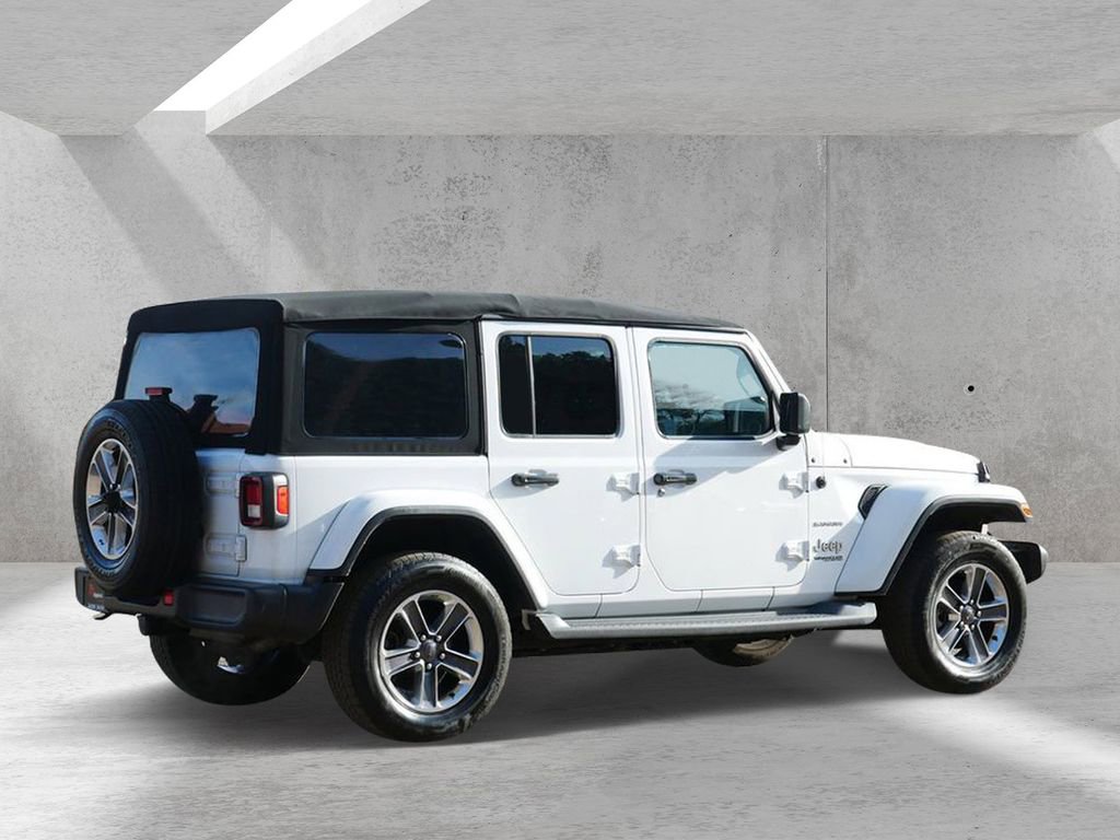 Used 2018 Jeep Wrangler Unlimited Sahara AWD/4WD image 3
