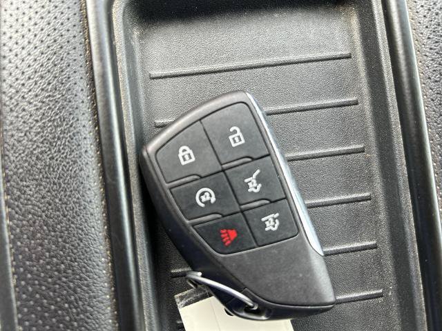 Used 2023 GMC Yukon XL SLT AWD/4WD image 14