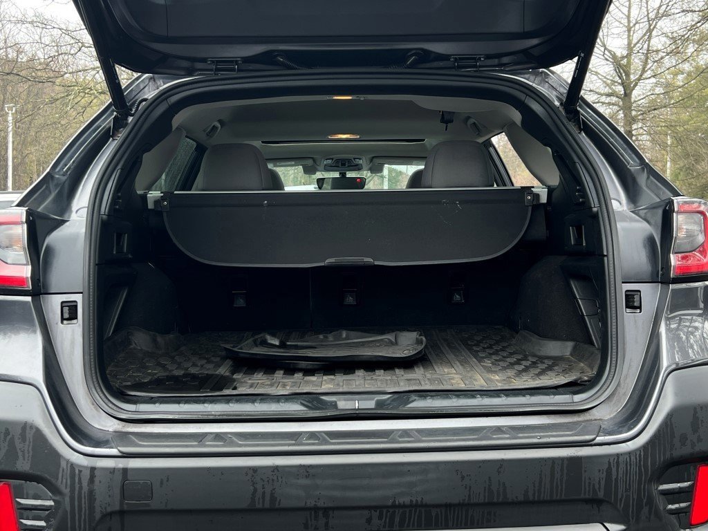 Used 2022 Subaru Outback Premium image 13