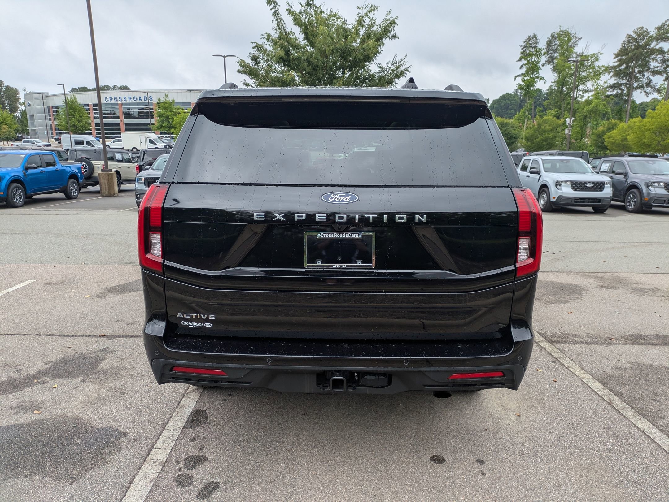 Certified 2025 Ford Expedition Active AWD/4WD image 5
