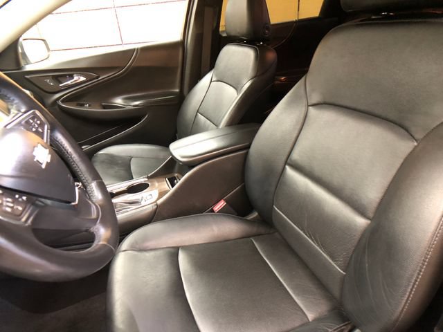 Used 2017 Chevrolet Malibu Premier w/ Premier Sun and Wheel Package FWD image 10