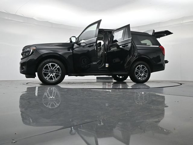 Certified 2025 Ford Expedition Active AWD/4WD image 58
