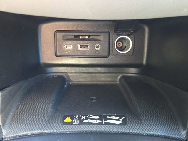 Used 2019 Chevrolet Equinox Premier image 27