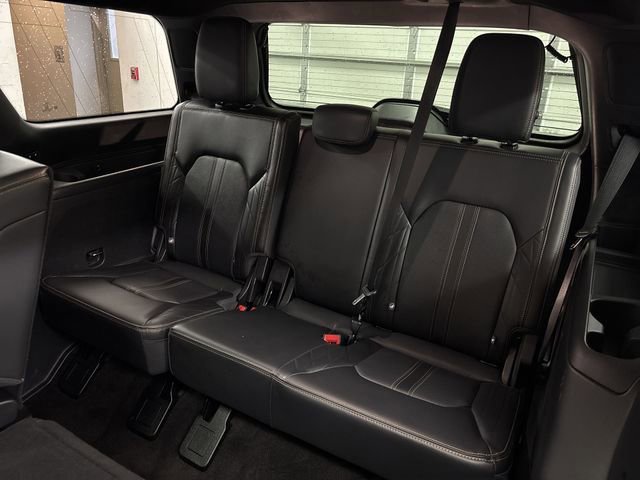 Certified 2022 Ford Expedition Platinum image 15
