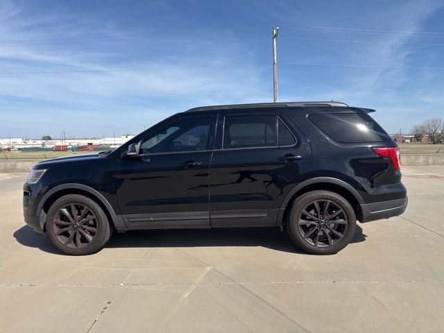 Certified 2018 Ford Explorer XLT w/ Equipment Group 202A image 8