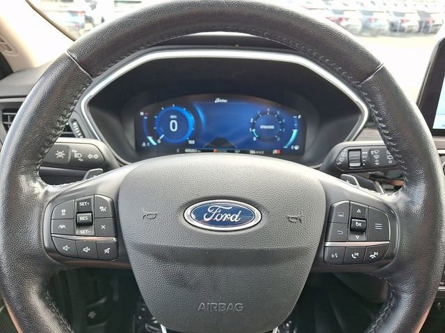 Certified 2020 Ford Escape Titanium w/ Titanium Premium Package 2.0 image 18