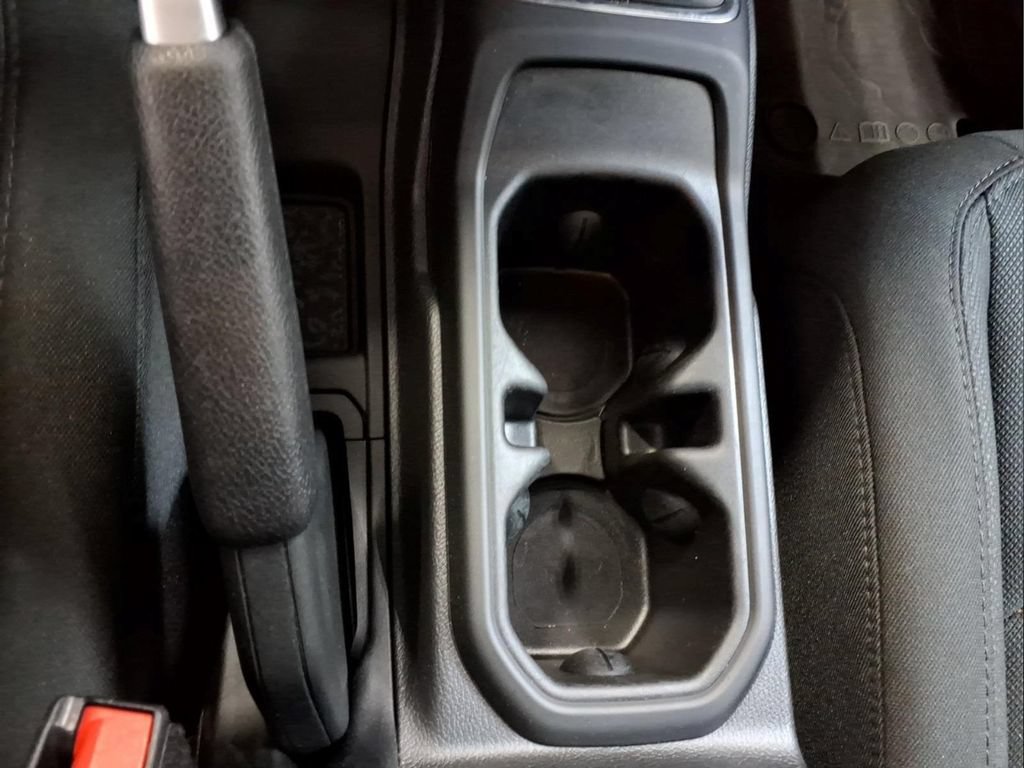 Used 2022 Jeep Wrangler Unlimited Sport AWD/4WD image 16