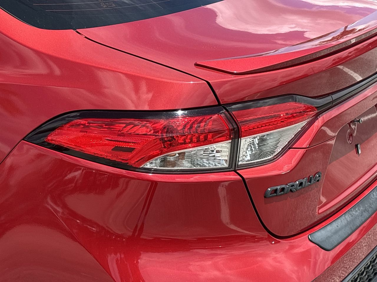 Used 2021 Toyota Corolla SE FWD image 7