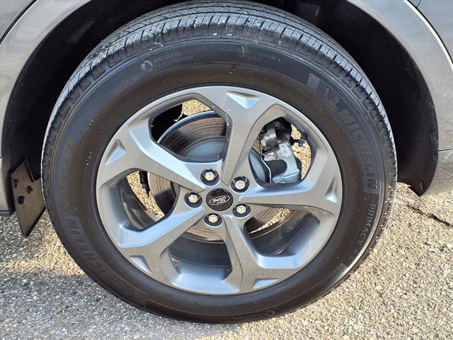 Certified 2023 Ford Escape ST-Line Select w/ Tech Pack #2 image 27