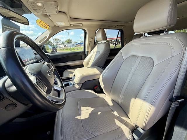 Certified 2024 Ford Expedition Limited RWD image 9