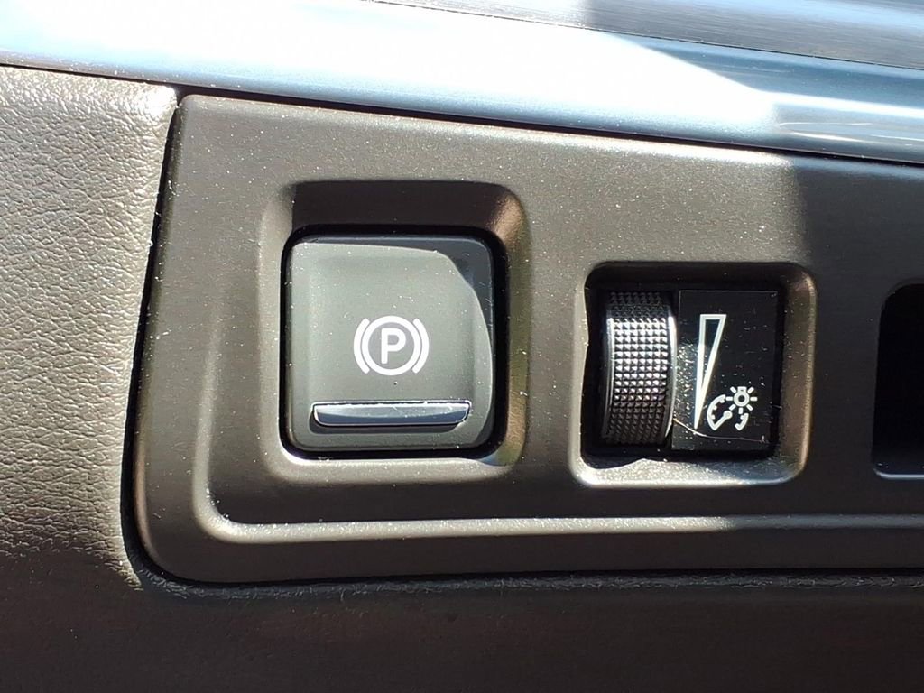 Used 2019 Cadillac XT5 Premium Luxury AWD/4WD image 29