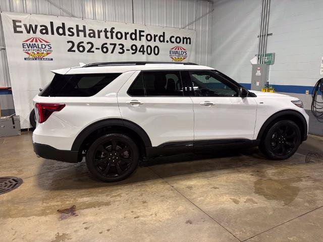 Certified 2024 Ford Explorer ST-Line w/ Class IV Trailer Tow Package AWD/4WD image 7