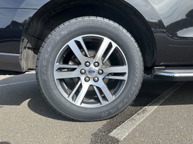 Certified 2023 Ford Expedition Limited image 45