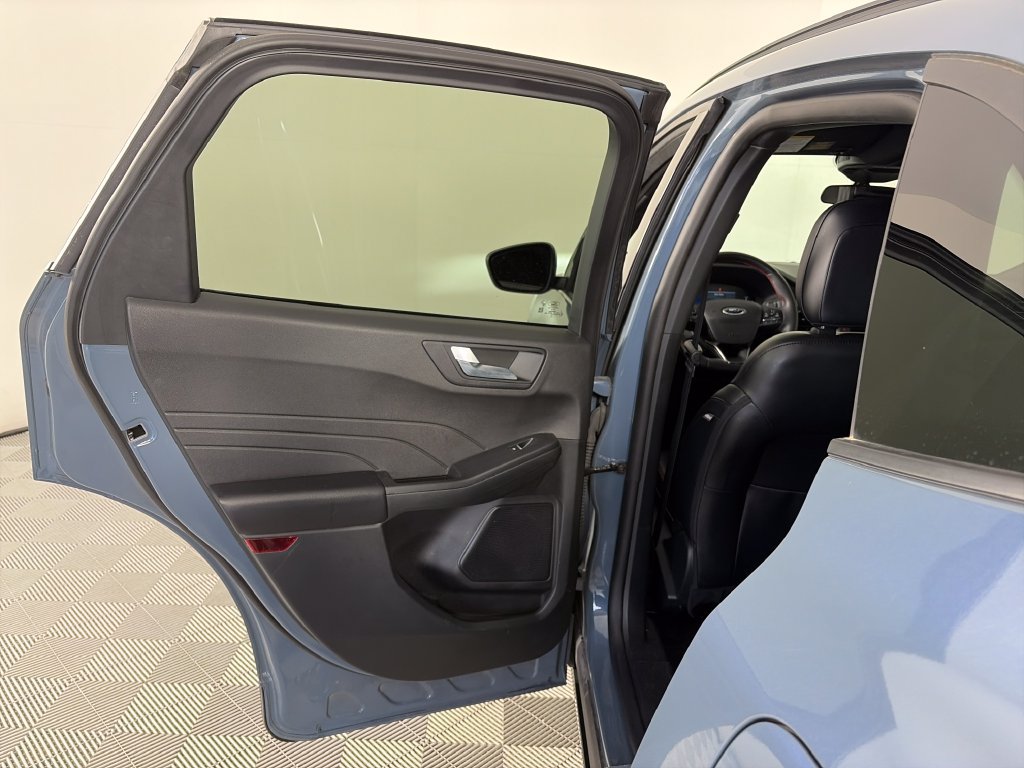 Certified 2025 Ford Escape ST-Line Select AWD/4WD image 10