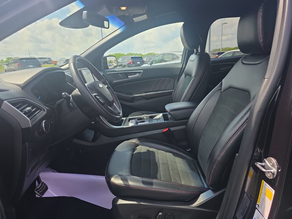 Certified 2023 Ford Edge ST-Line AWD/4WD image 19
