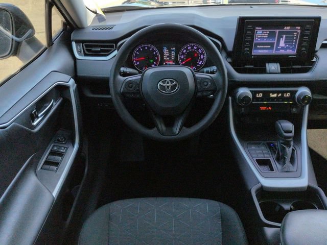 Used 2020 Toyota RAV4 XLE AWD/4WD image 16