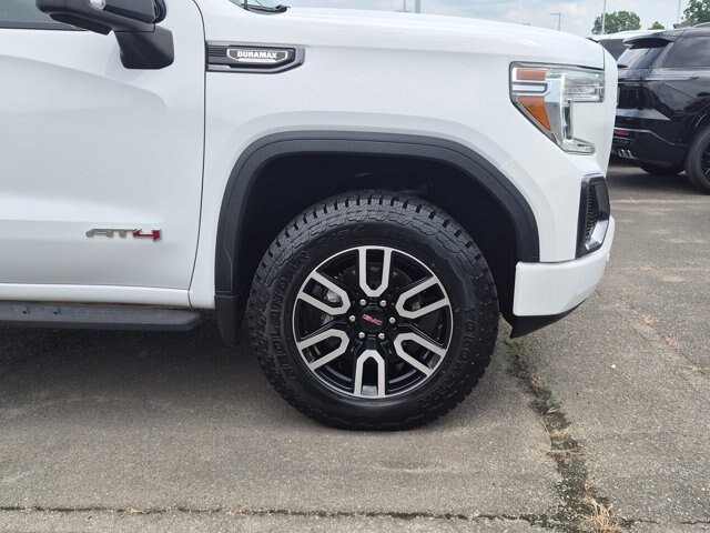 Used 2021 GMC Sierra 1500 AT4 w/ Technology Package AWD/4WD image 11