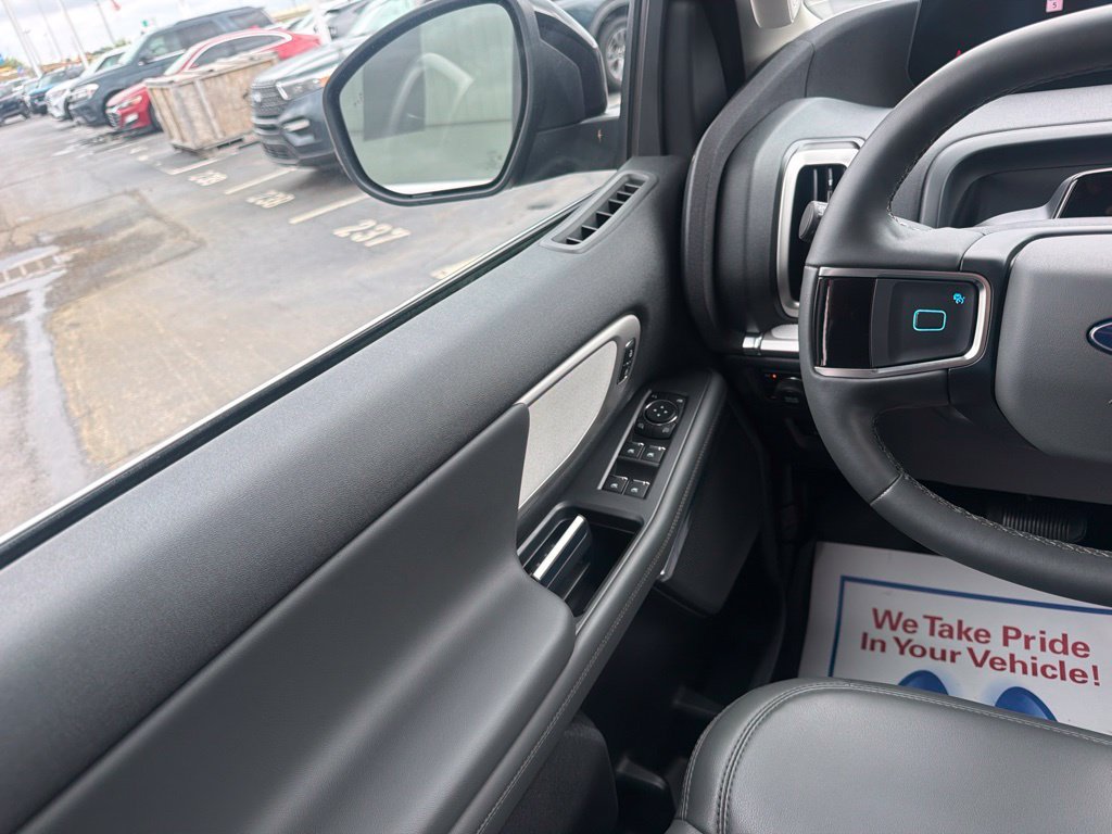 Certified 2026 Ford Expedition Active AWD/4WD image 21