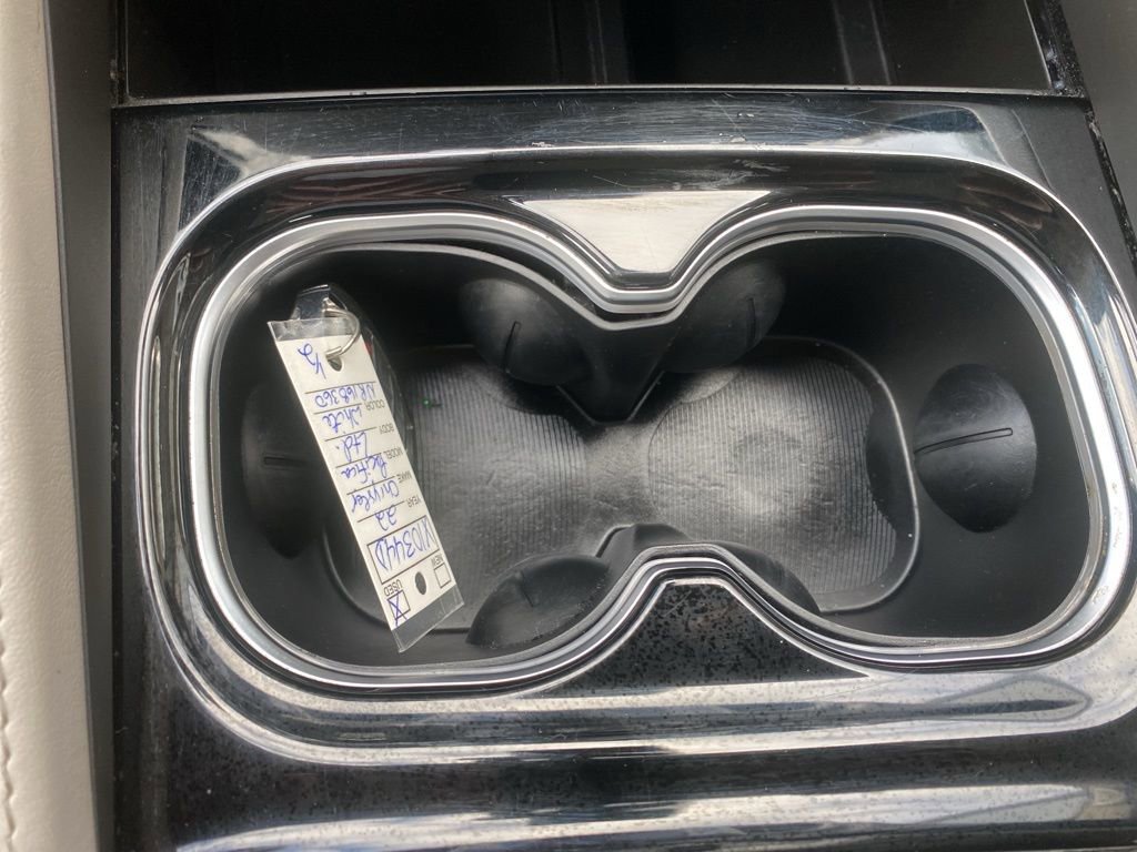 Used 2022 Chrysler Pacifica Limited image 24