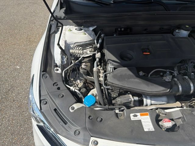 Used 2022 Honda Accord Touring image 16