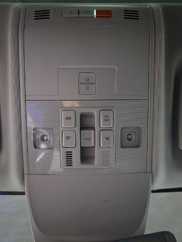Used 2022 Volkswagen Taos SEL AWD/4WD image 19