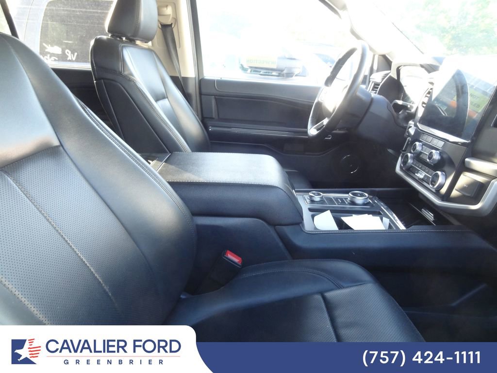 Certified 2024 Ford Expedition XLT AWD/4WD image 9