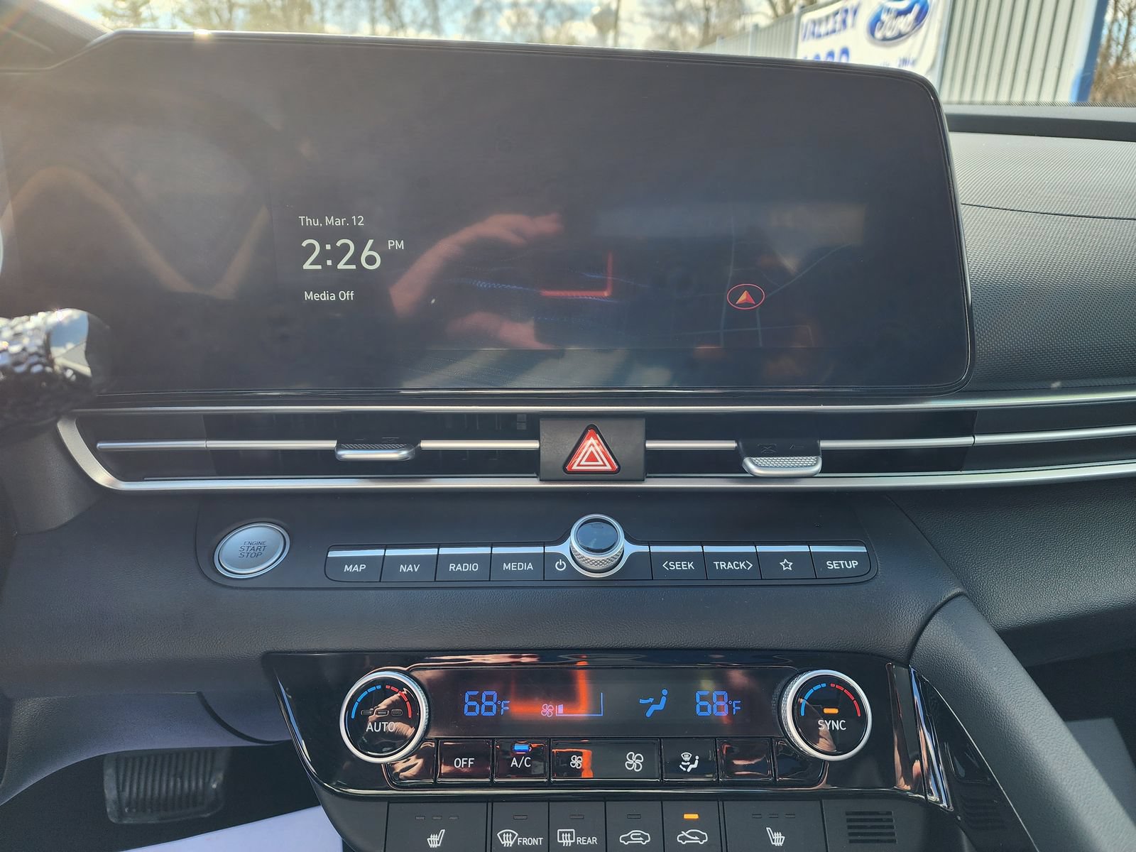 Used 2025 Hyundai Elantra Limited FWD image 12