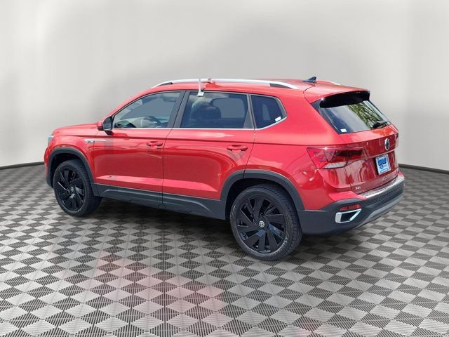 Used 2024 Volkswagen Taos SEL AWD/4WD image 4