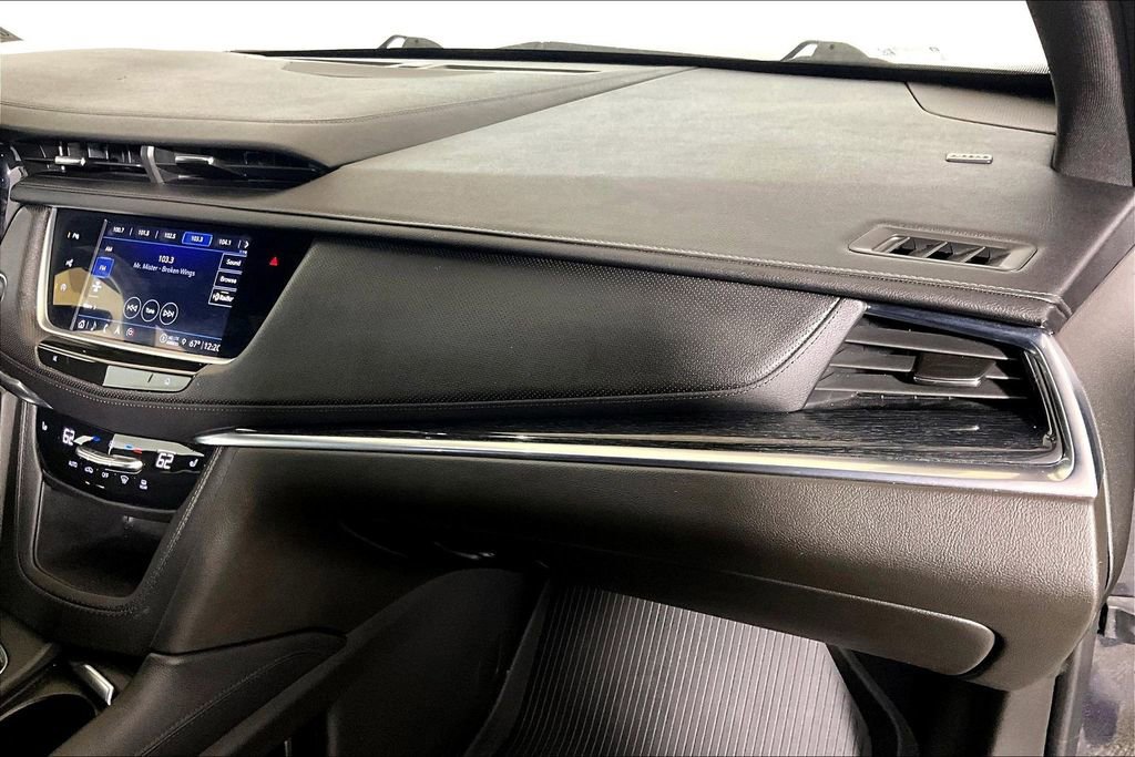Used 2023 Cadillac XT5 Premium Luxury w/ Technology Package image 12