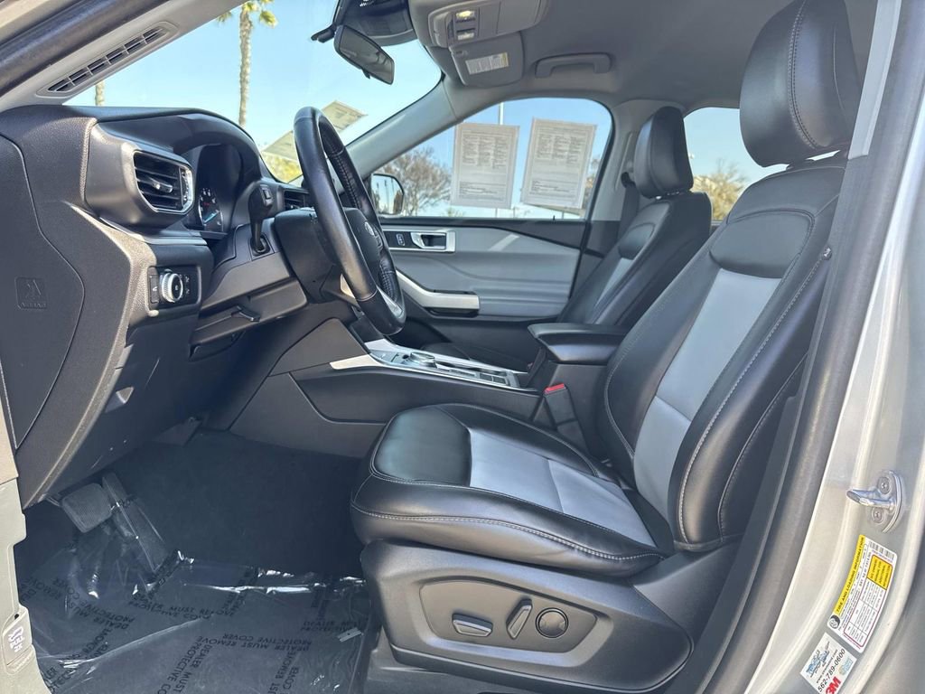 Certified 2023 Ford Explorer XLT w/ Equipment Group 202A image 20