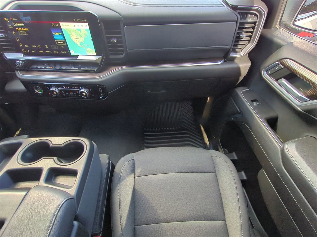 Used 2023 GMC Sierra 1500 SLE image 17