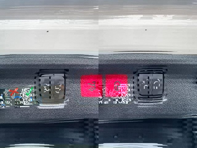 Used 2022 Mercedes-Benz C 300 4MATIC Sedan image 28