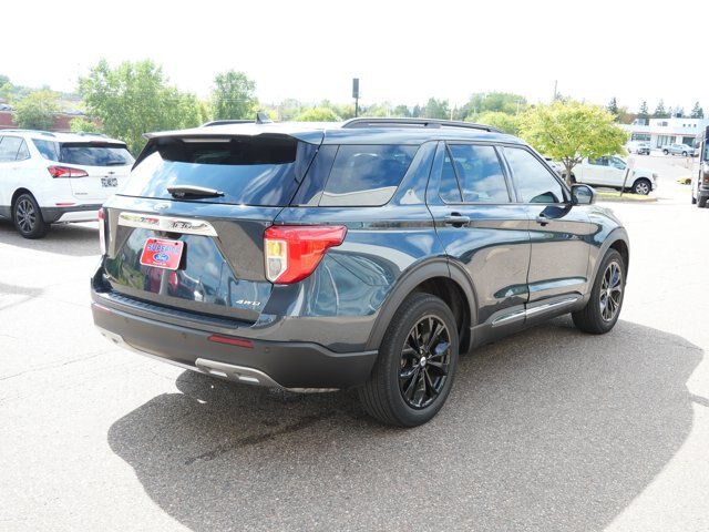 Certified 2024 Ford Explorer XLT w/ Equipment Group 202A AWD/4WD image 5