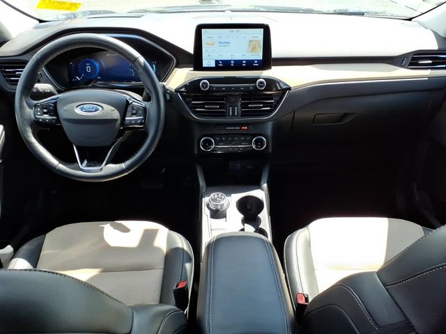 Certified 2022 Ford Escape Titanium w/ Titanium Elite Package AWD/4WD image 12