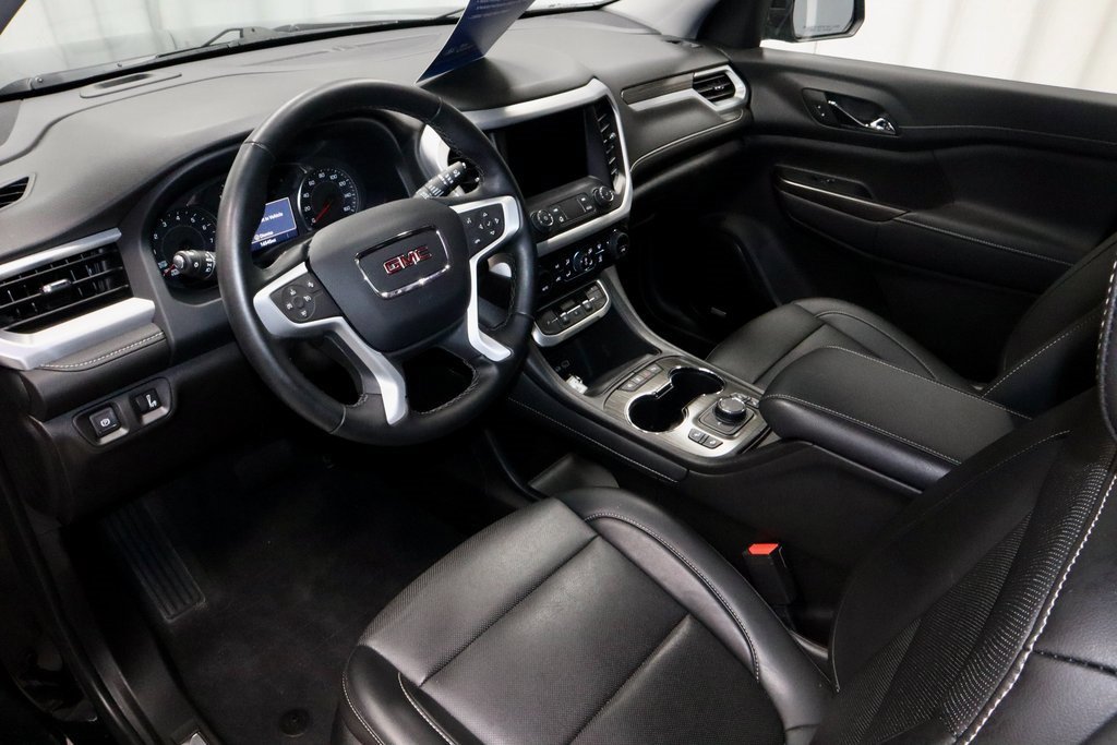 Used 2023 GMC Acadia SLT w/ LPO, Floor Liner Package image 27