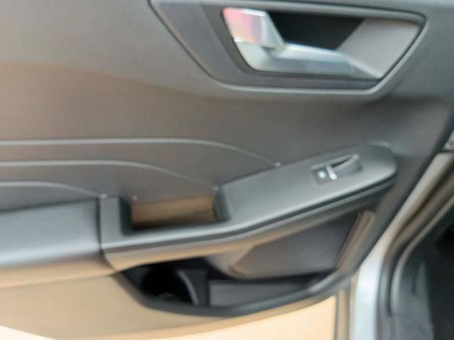 Certified 2022 Ford Escape SEL AWD/4WD image 33