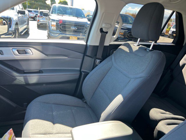Certified 2026 Ford Explorer Active AWD/4WD image 9