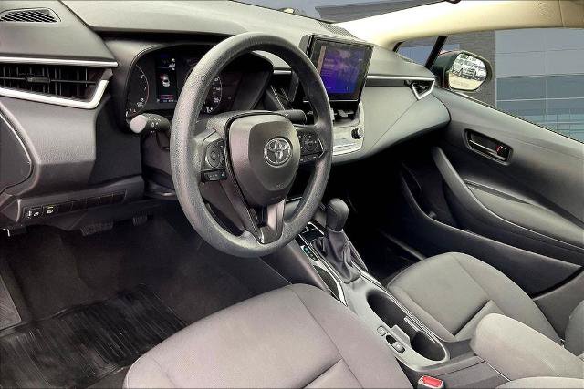 Used 2025 Toyota Corolla LE FWD image 17