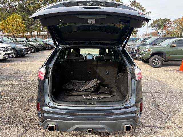 Certified 2022 Ford Edge ST w/ Equipment Group 401A image 9