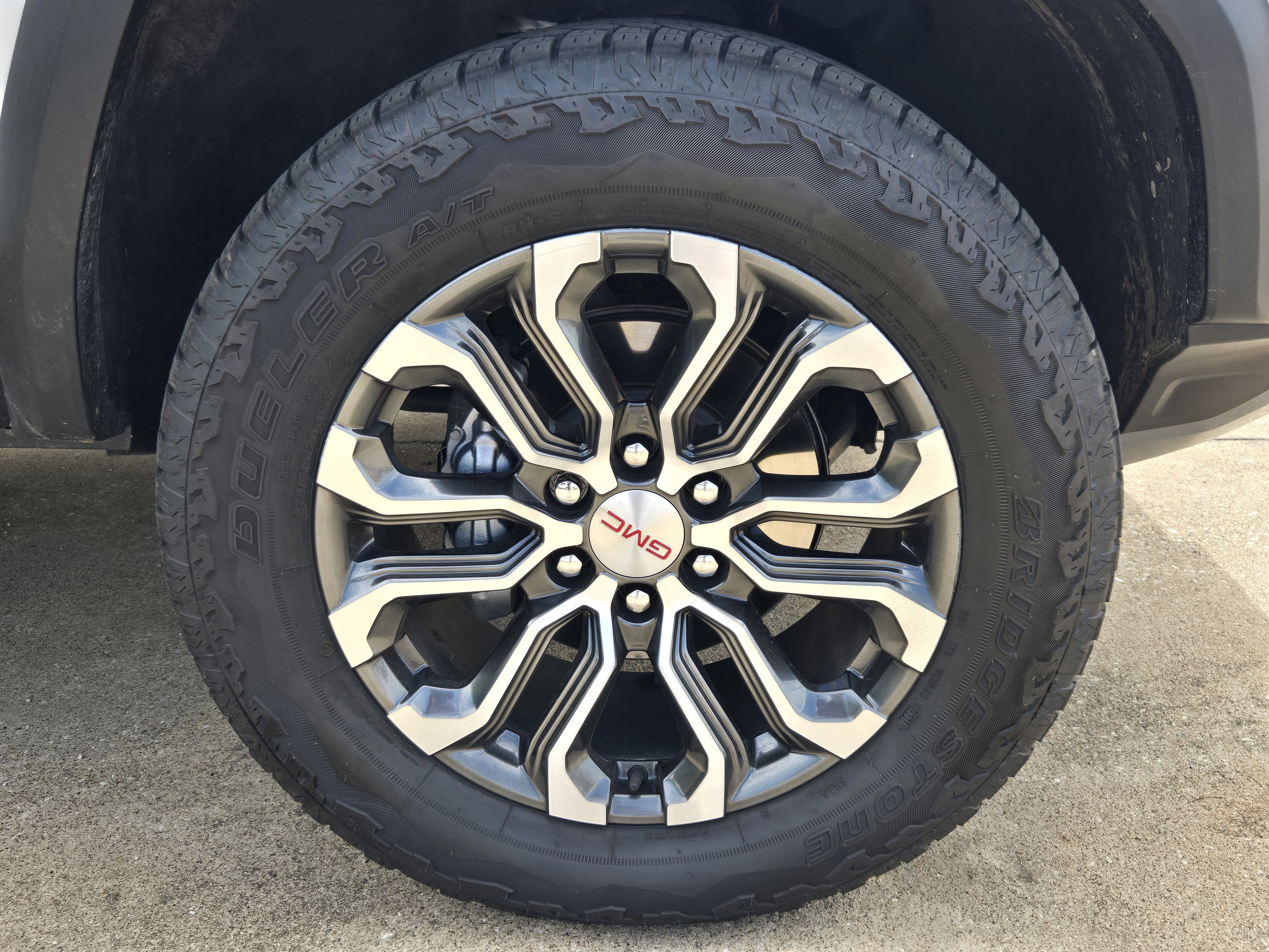 Used 2026 GMC Canyon Denali AWD/4WD image 9
