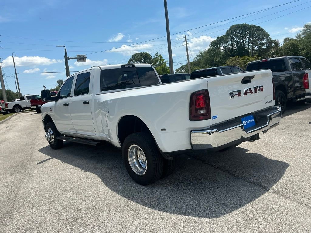 Used 2026 RAM 3500 Tradesman AWD/4WD image 3