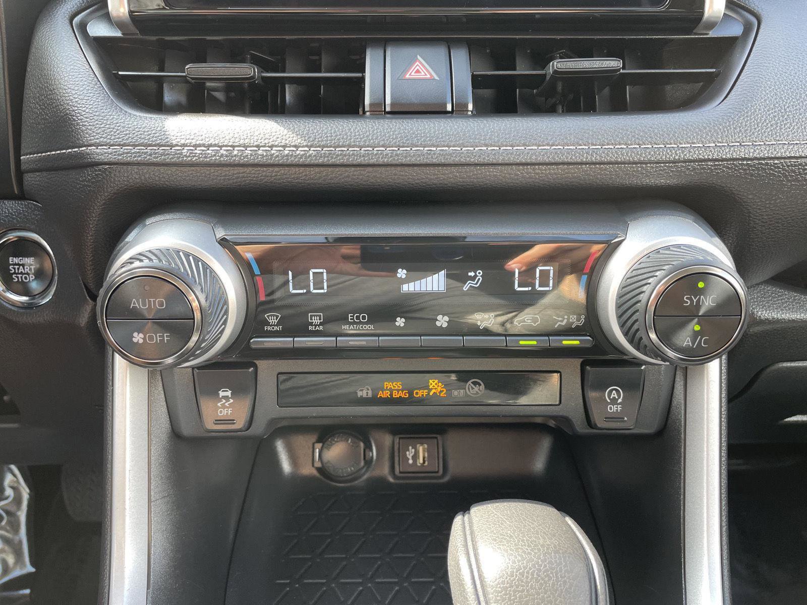 Used 2023 Toyota RAV4 XLE AWD/4WD image 25